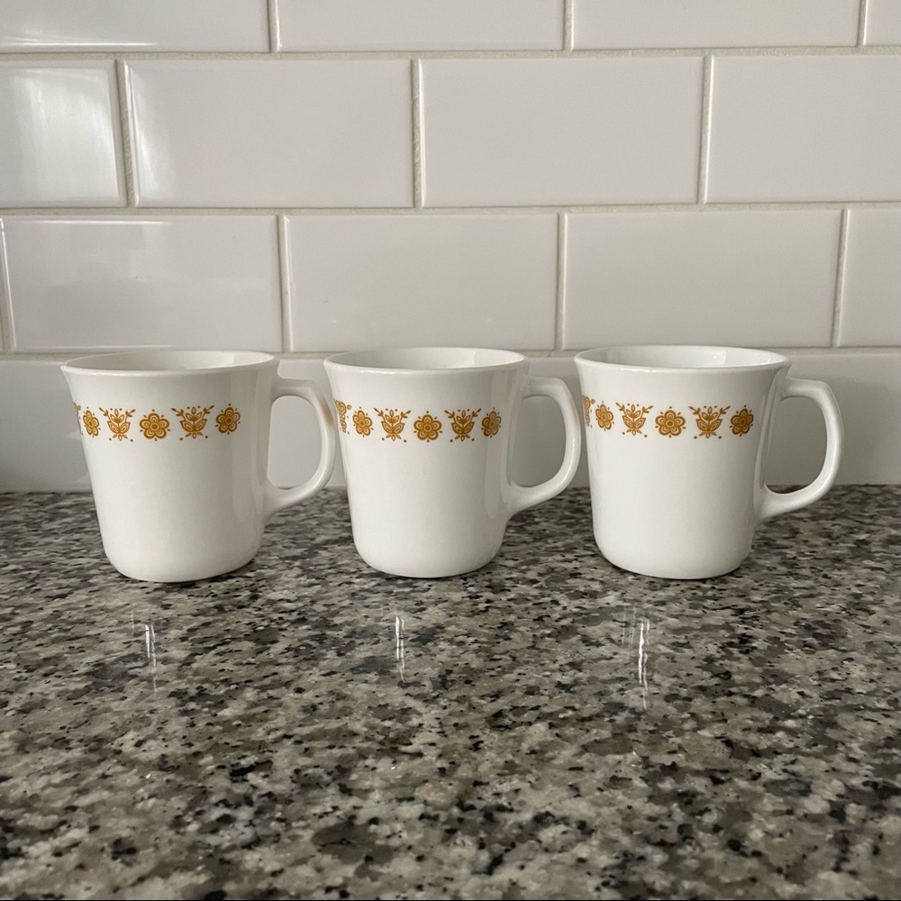 Corning USA Butterfly Gold Coffee Cups 3piece